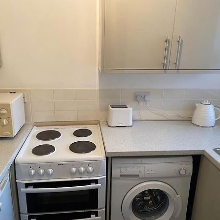 One Bedroom Ground Floor Flat Central شيشستر المظهر الخارجي الصورة