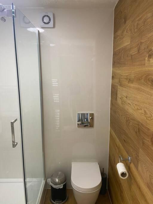 One Bedroom Ground Floor Flat Central شيشستر المظهر الخارجي الصورة
